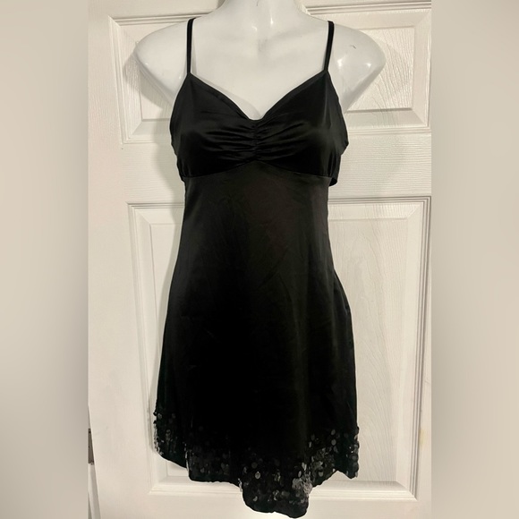 NWOT satin Guess embellished slip mini dress size 1 - Picture 1 of 4